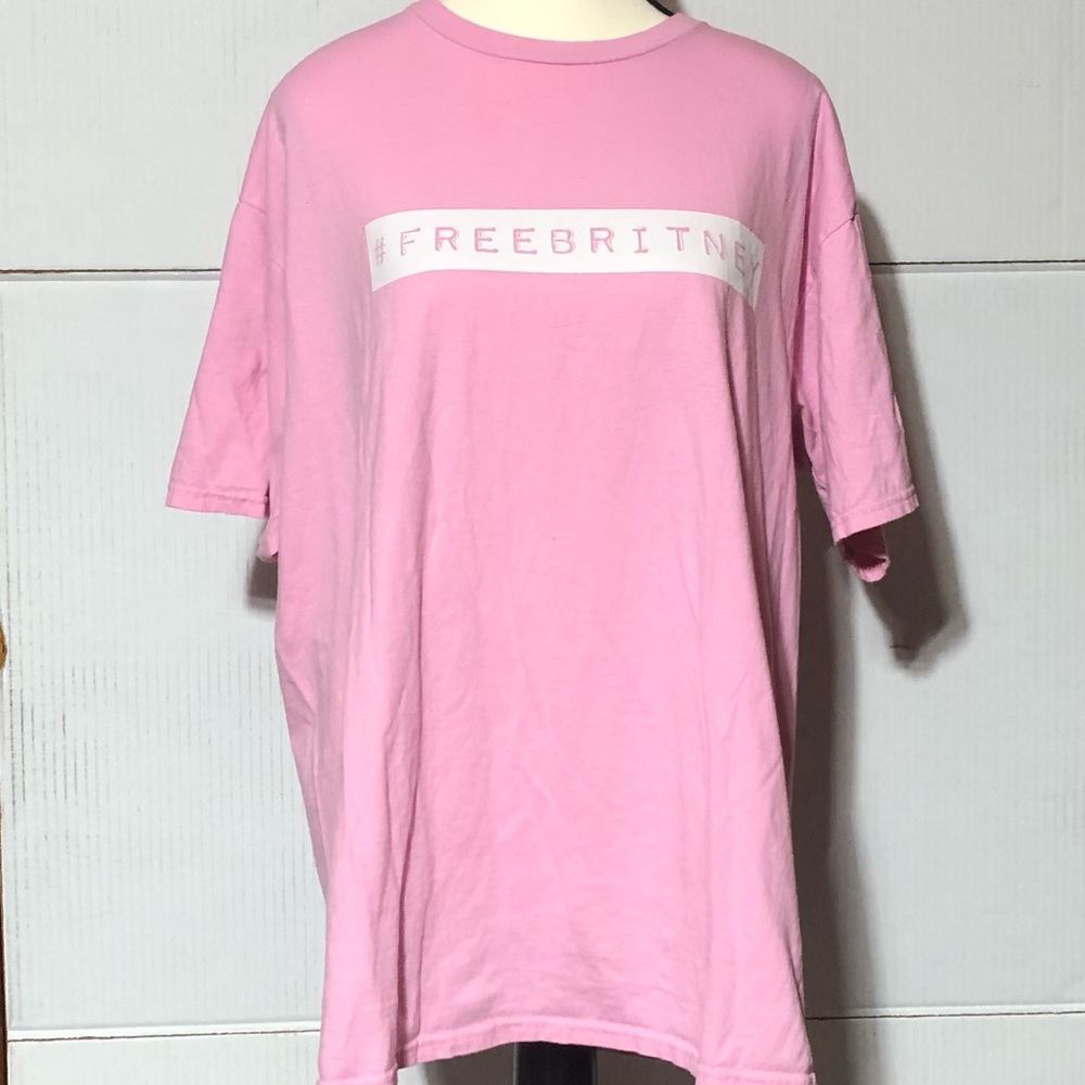 FREE BRITNEY T SHIRT XL PINK
